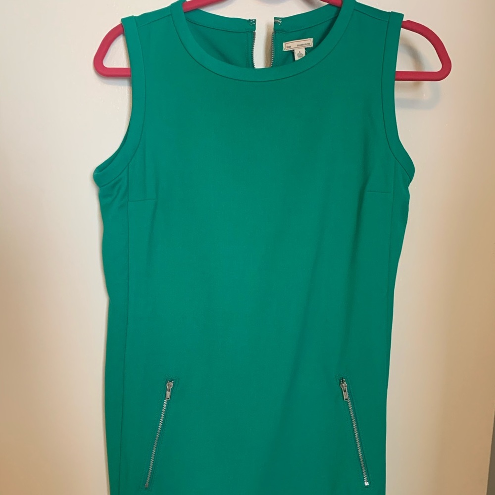 GAP dress size small